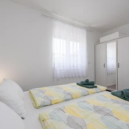 Lovely In With Wifi Appartement Zadar